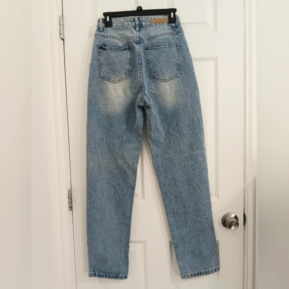 SOLD! White Fox Boutique High Rise Straight Leg Jeans Women's Size 4 - Picture 6 of 10